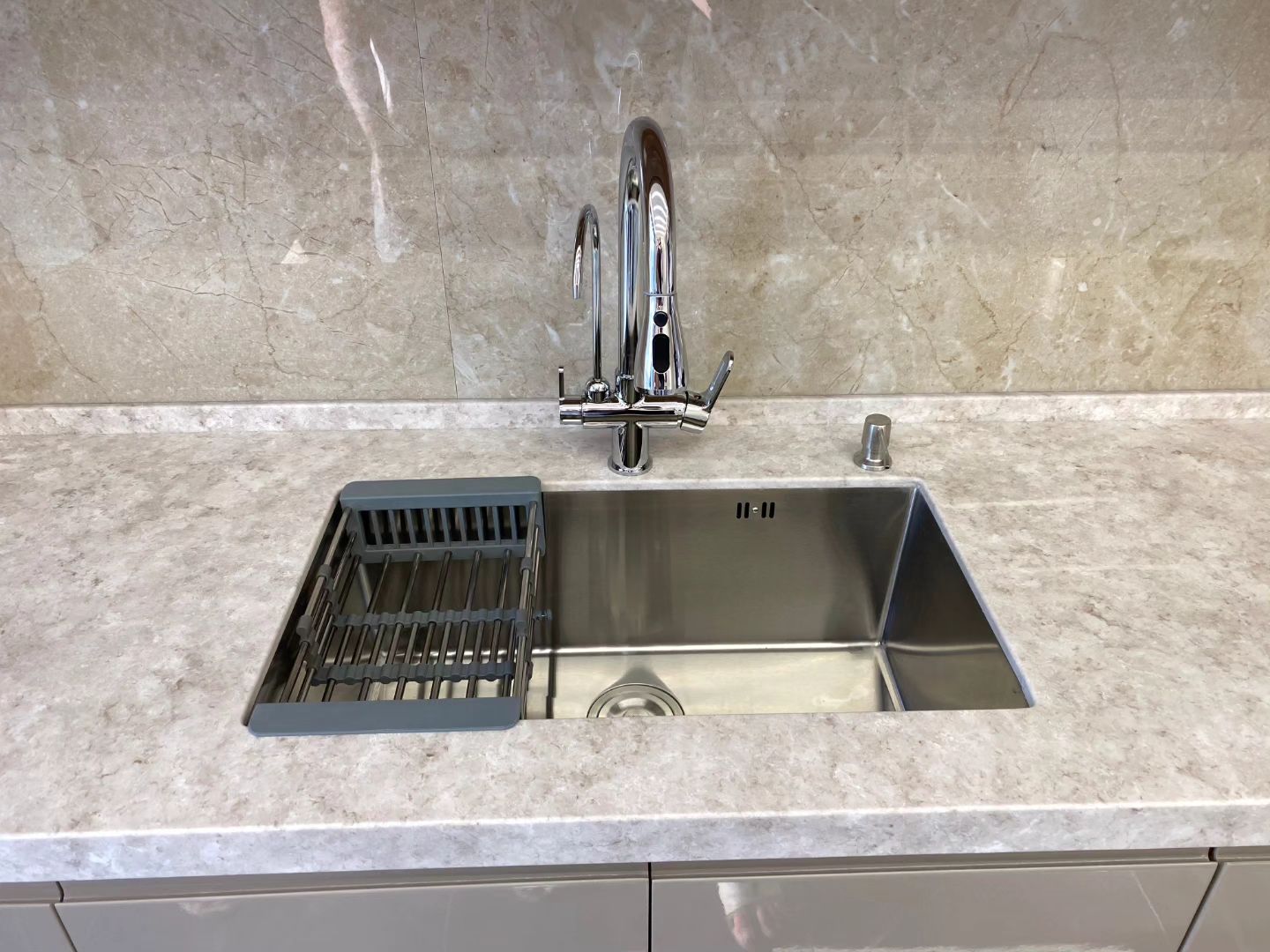 Recepition desk Koris solid surface Material Big Slab Acrylic bathroom Solid Surface Sheet kitchen table wall slaps