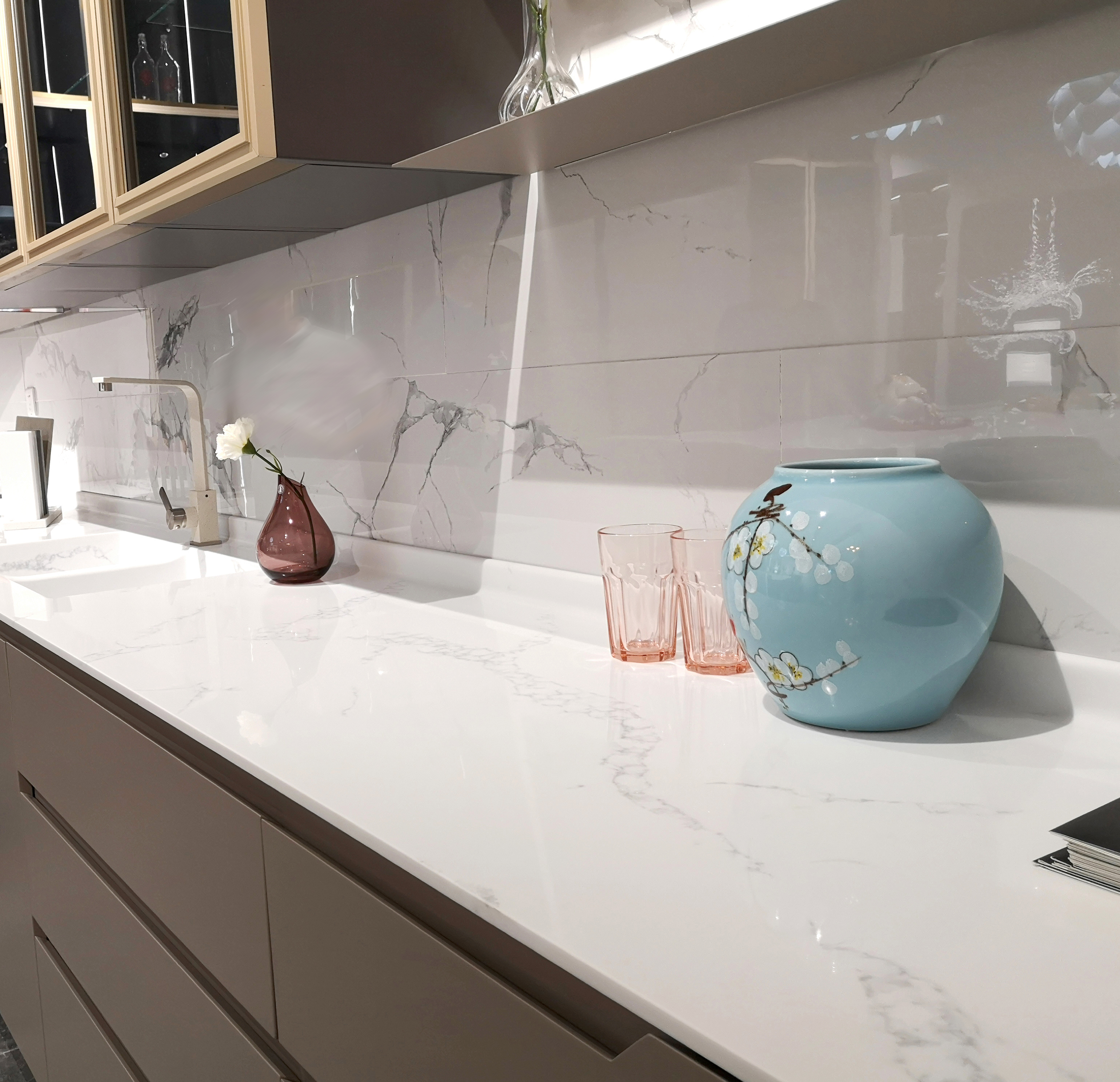 Common Materials for Cabinet Countertops: Artificial Acrylic
